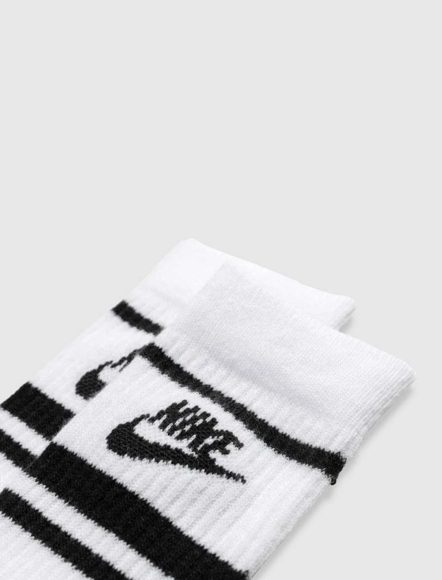 * Nike Everyday Essential Socks Socks