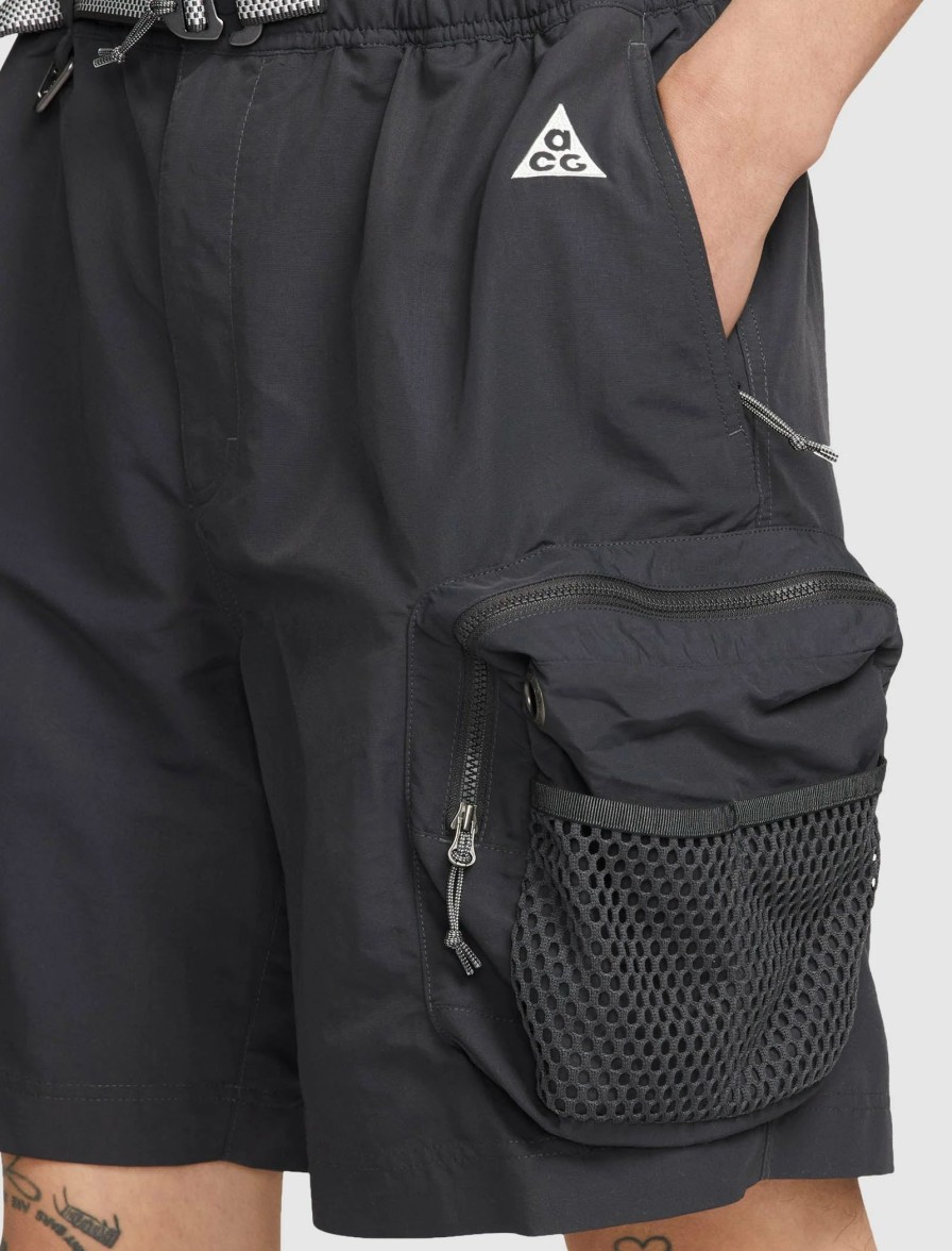 * Nike Acg Shorts Shorts