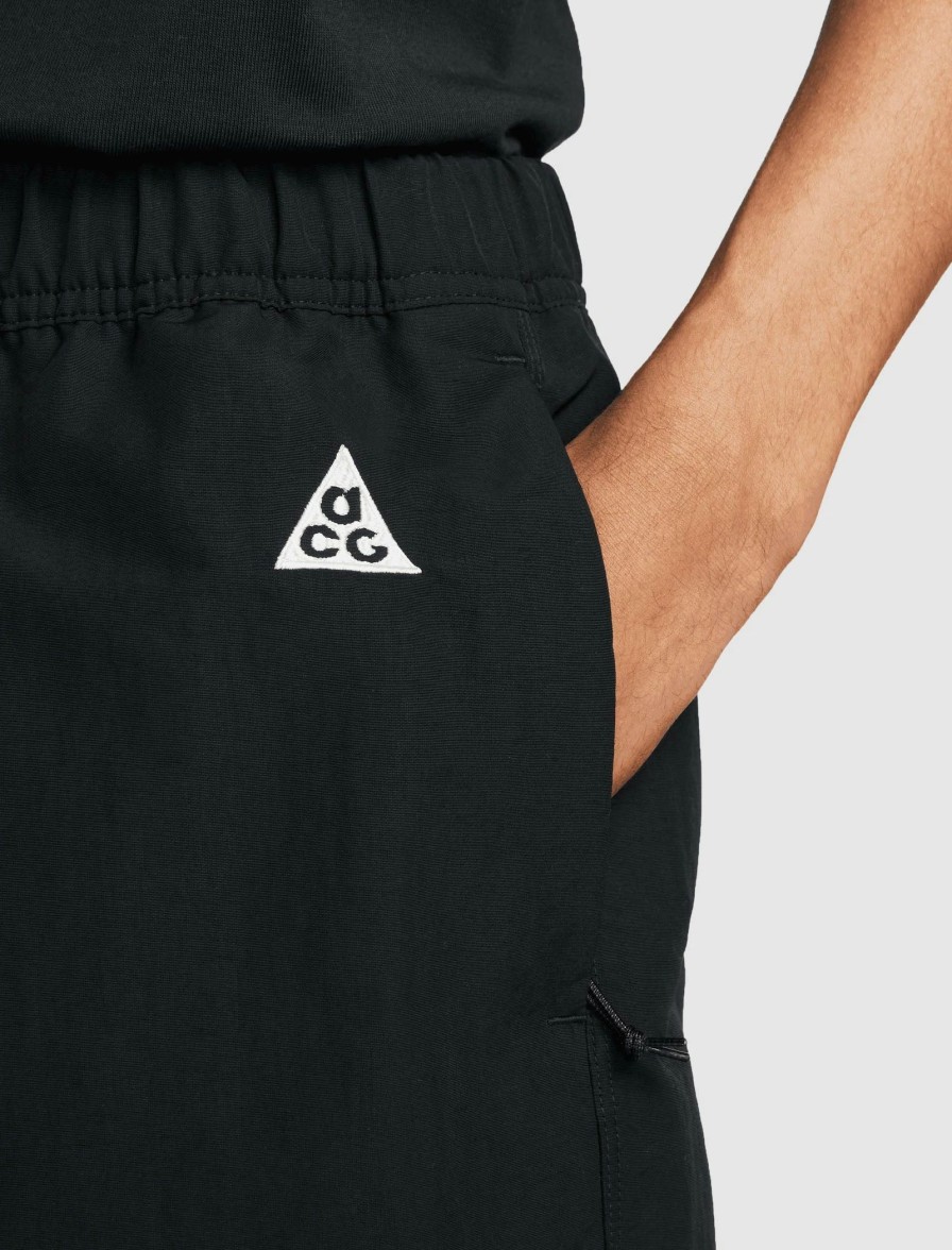 * Nike Acg Short Shorts